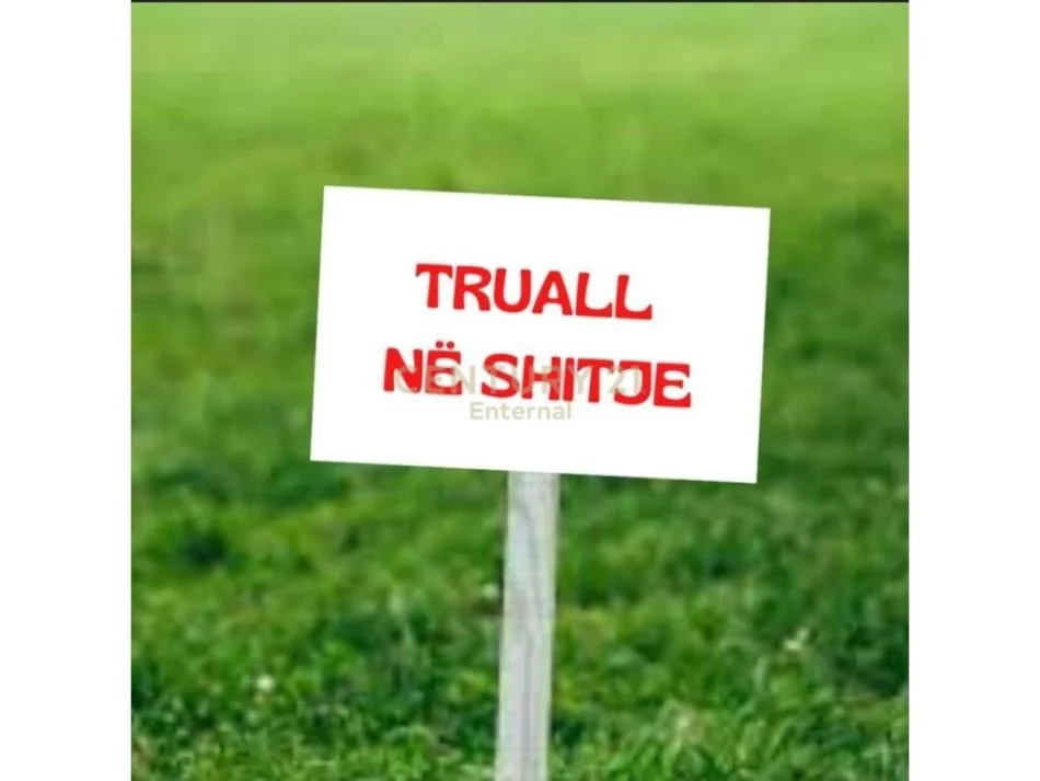 Durres, shitet toke , 10.400 m² 4.500.000 € (Spille)