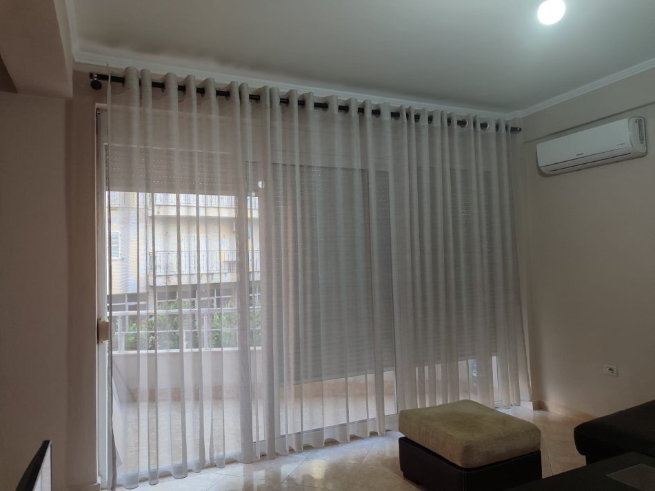 Tirane, jepet me qera apartament 2+1+Aneks+Ballkon Kati 2, 95 m² 500 € (Ndodhet tek kopshti zoologjik)