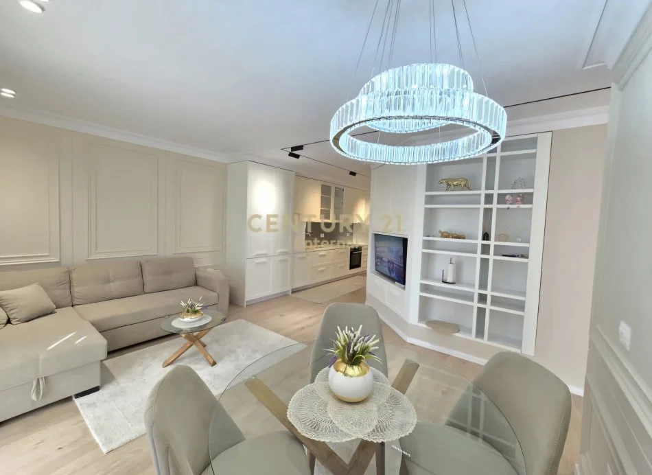 Tirane, jepet me qera 2+1 Kati 3, 107 m² 1.000 € (Ambasada Amerikane)