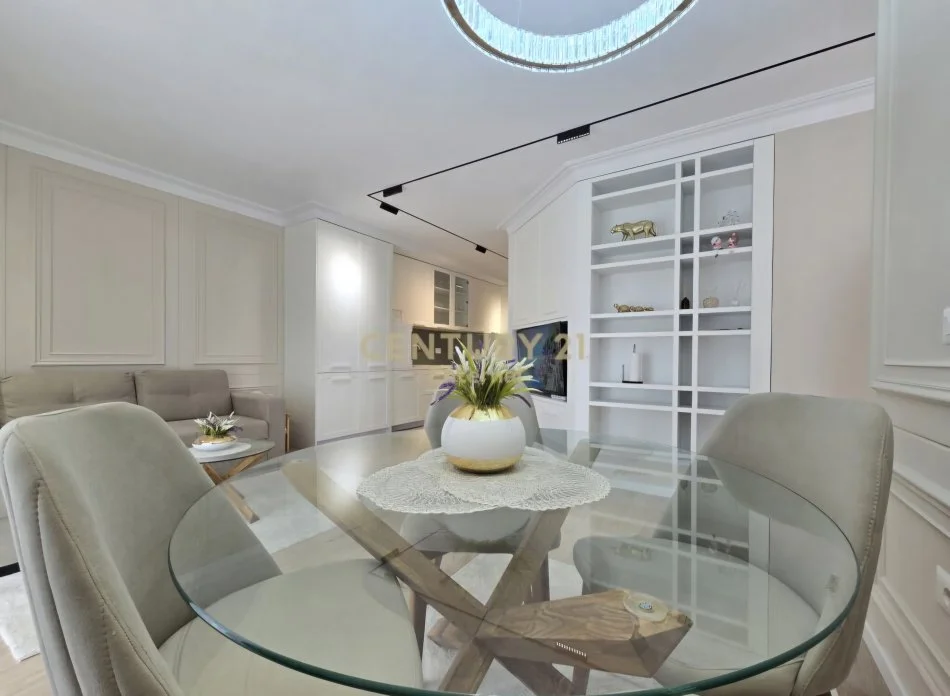 Tirane, jepet me qera 2+1 Kati 3, 107 m² 1.000 € (Ambasada Amerikane)