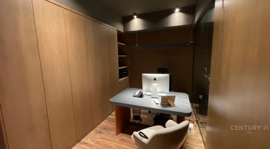 Tirane, shitet zyre Kati 6, 107 m² 530.000 € (Rruga e Elbasanit)