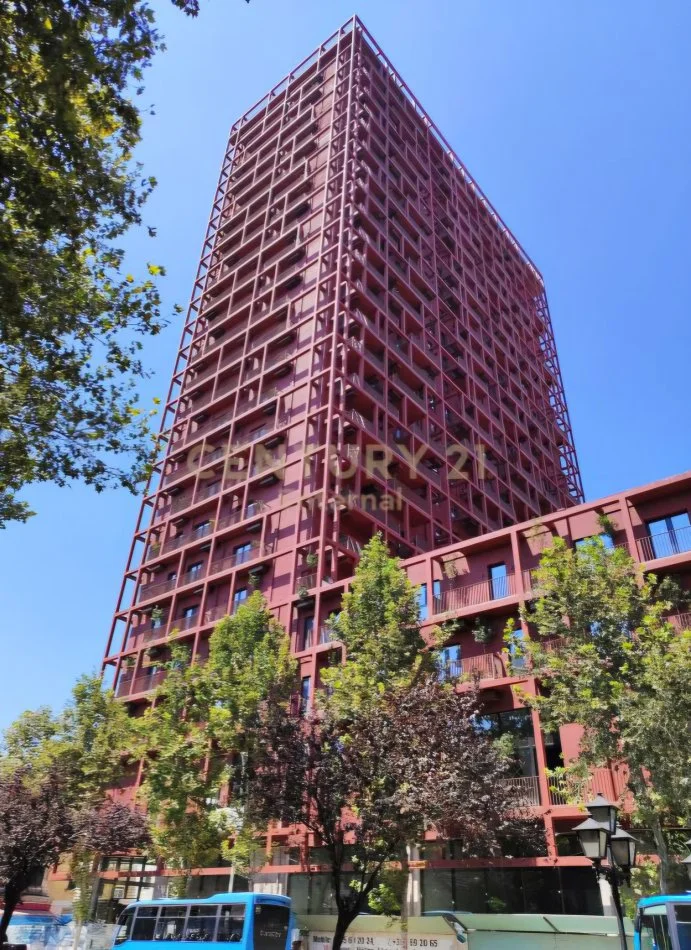 Tirane, jepet me qera ambjent biznesi Kati 2, 250 m² 4.000 € (Rruga e Kavajës)