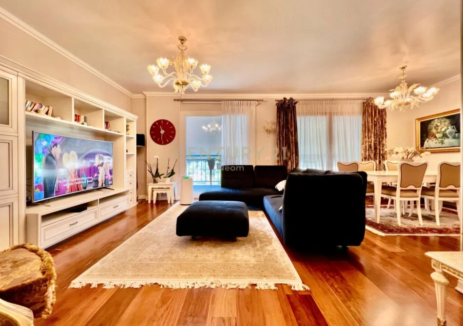 Tirane, shitet apartament+verande | Penthouse 5+1+Ballkon Kati 6, 327 m² 970.000 € (Rruga e Kosovareve)