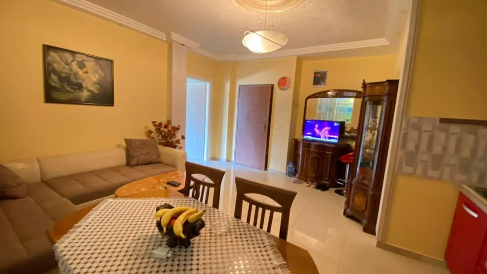 Tirane, jepet me qera apartament 1+1 Kati 7, 60 m² 518 € (Perballe Viles Gold)