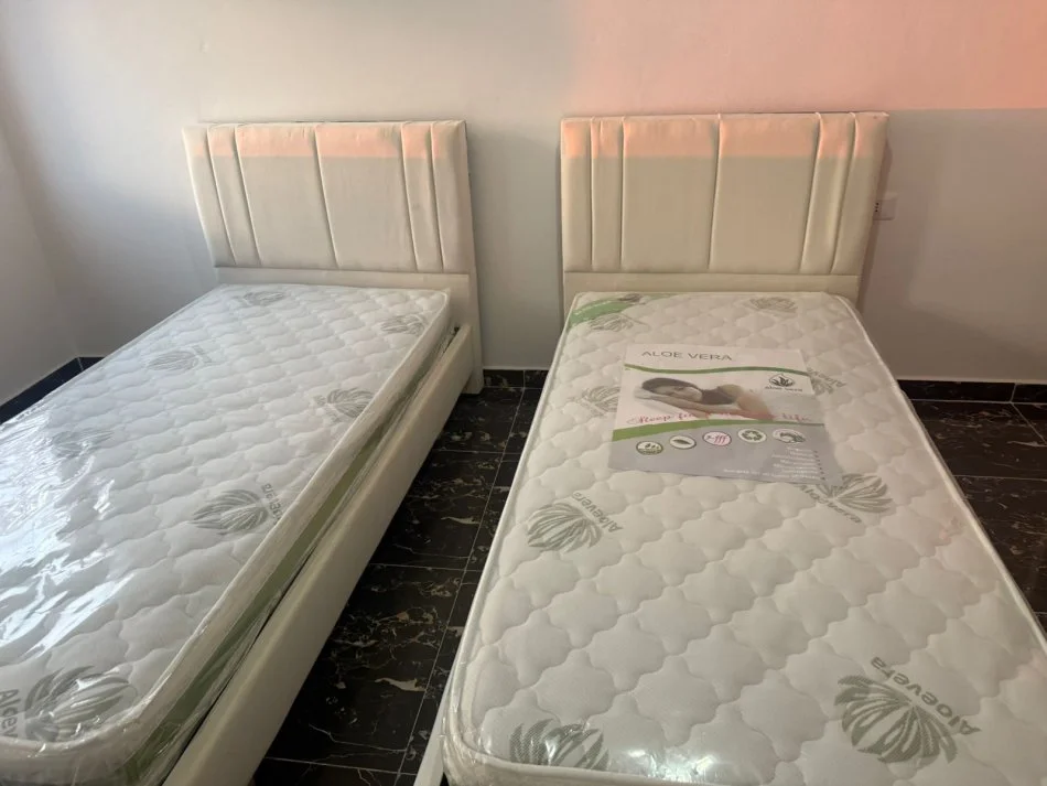 Tirane, jepet me qera apartament 2+1+Ballkon , 110 m² 400 € (Sh54 fresk)