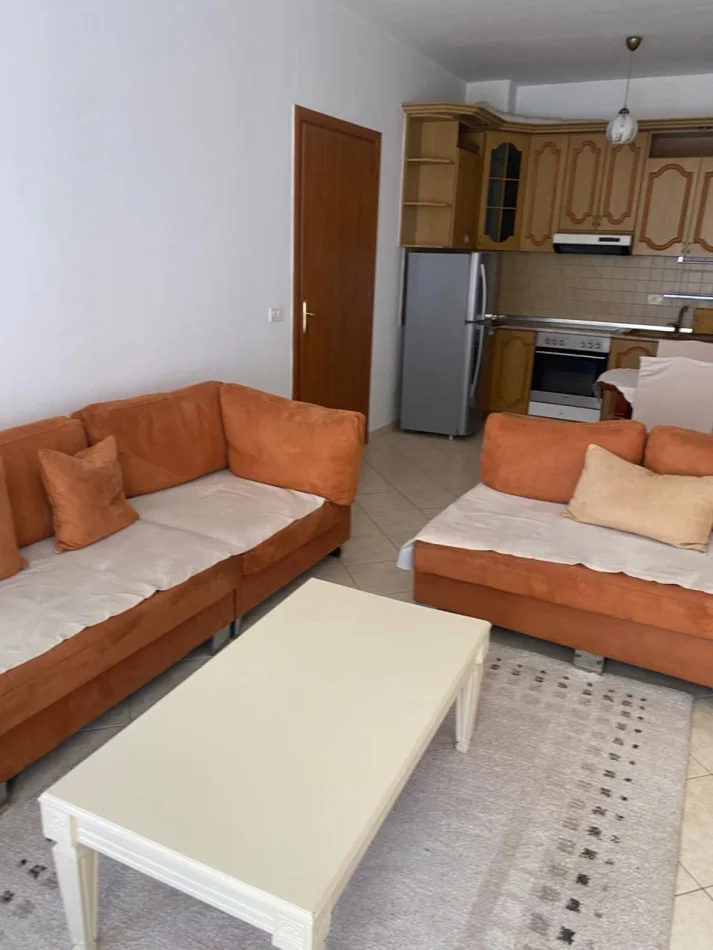 Tirane, jepet me qera apartament 3+1+Ballkon Kati 5, 121 m² 725 € (Rruga Panorama)