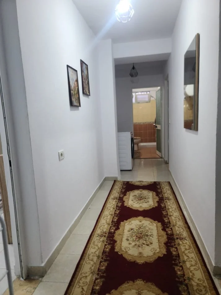 Tirane, jepet me qera apartament 2+1+Ballkon Kati 1, 110 m² 600 € (Rruga Sander Prosi 21 Dhjetori)