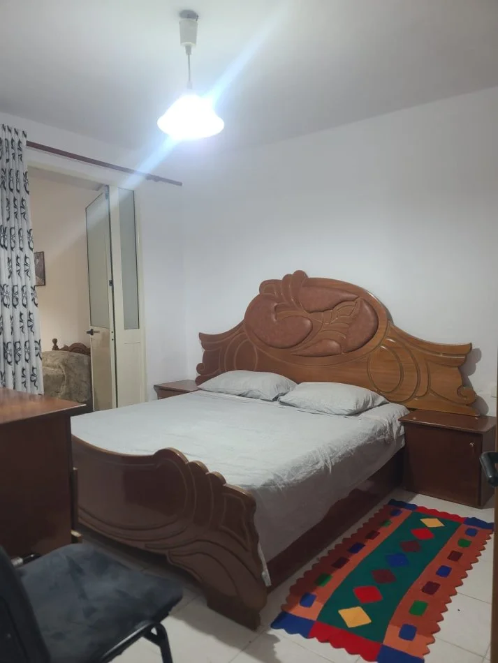 Tirane, jepet me qera apartament 2+1+Ballkon Kati 1, 110 m² 600 € (Rruga Sander Prosi 21 Dhjetori)