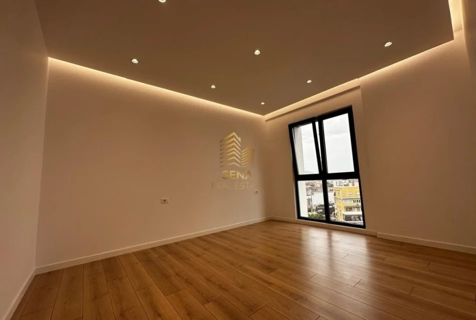 Tirane, jepet me qera apartament 2+1+Ballkon Kati 9, 110 m² 750 € (Kompleksi Arlis)