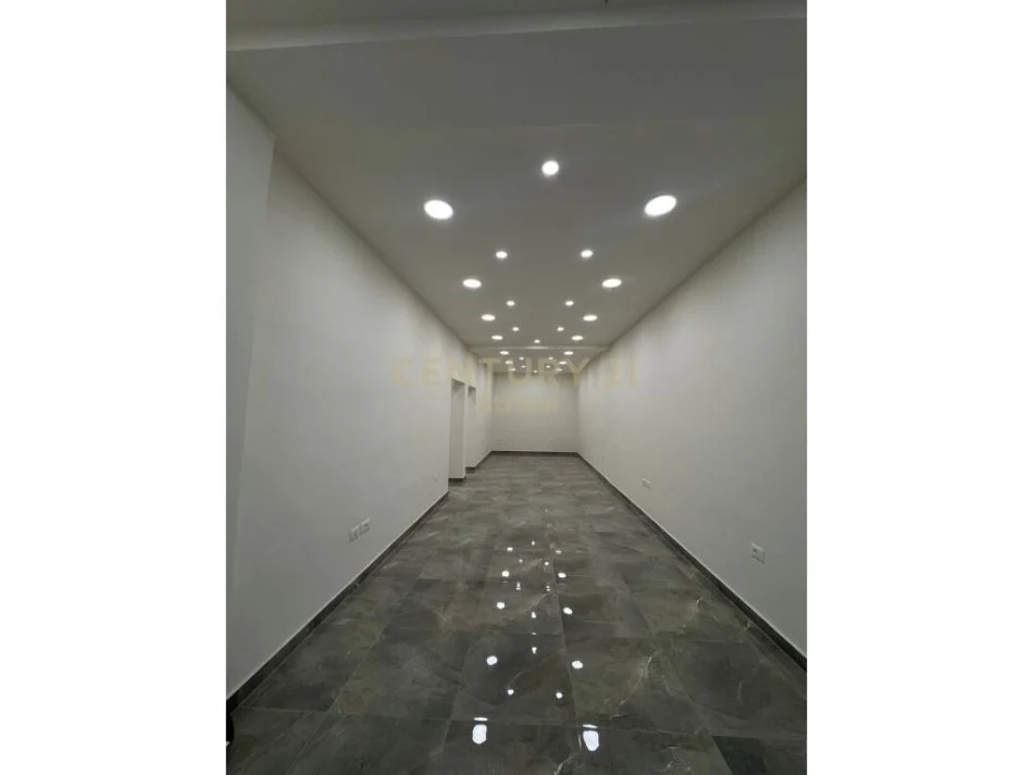 Tirane, shitet ambjent biznesi , 73 m² 577.000 € (Stadiumi Dinamo)