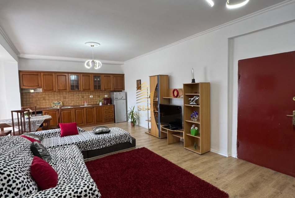 Tirane, shitet apartament 2+1+Ballkon Kati 5, 95 m² 135.000 € (Rruga 5 Maji,)