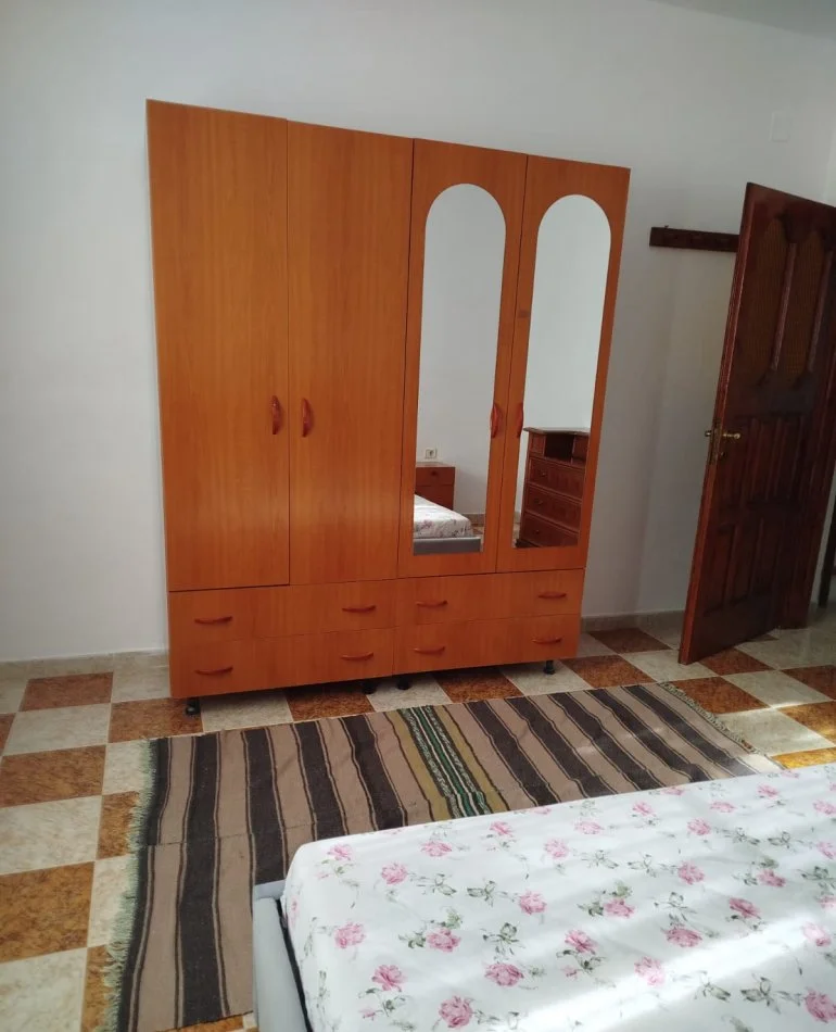 Tirane, jepet me qera apartament 1+1 Kati 1, 60 m² 350 € (Perballe Frigoriferit)