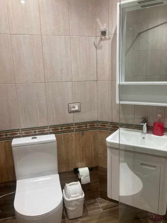 Tirane, jepet me qera garsonier 1+1 Kati 3, 45 m² 400 € (Ministria Jashtme)