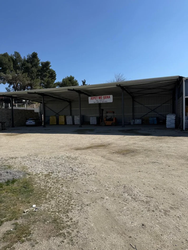 Divjake, jepet me qera ambjent biznesi Kati 0, 303 m² (Babunje divjak)