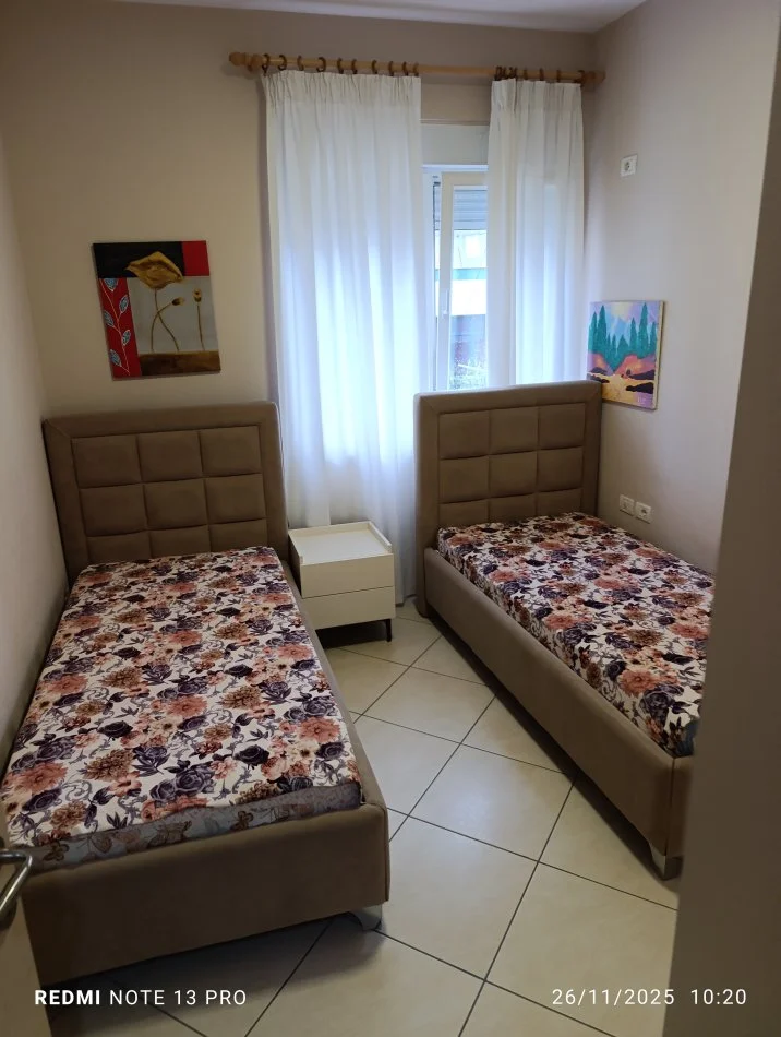 Tirane, jepet me qera apartament 2+1+Aneks+Ballkon Kati 5, 90 m² 550 € (Delijorgji)