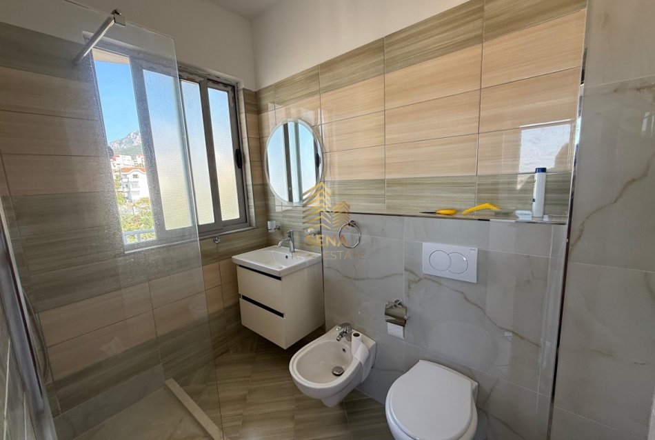 Tirane, shitet apartament 2+1+Ballkon Kati 4, 106 m² 140.000 € (Rruga Dali Topi)