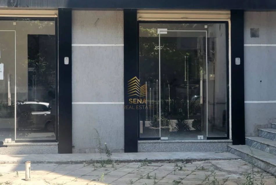 Tirane, shitet ambjent biznesi Kati 0, 50 m² 180.000 € (Pazari i Ri, prane Shkolles se Kuqe)