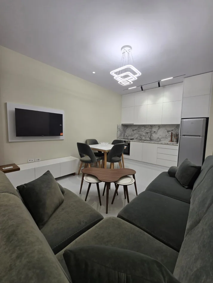 Tirane, jepet me qera apartament 1+1+Aneks+Ballkon Kati 5, 63 m² 400 € (Univers City Qtu)