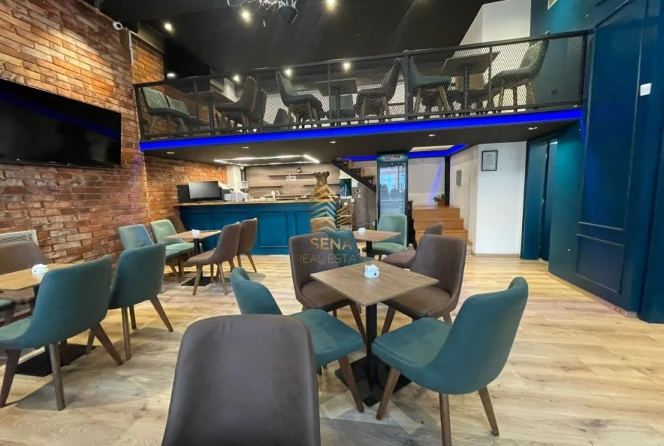 Tirane, shitet ambjent biznesi Kati 0, 63 m² 180.000 € (Oxhaku)