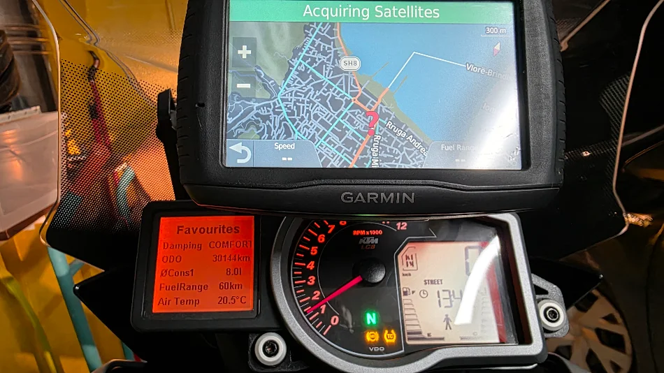 Tirane, shes Tourer KTM 1190 Adventure 2016 ABS , gri metalizato 31.000 km 11.000 €