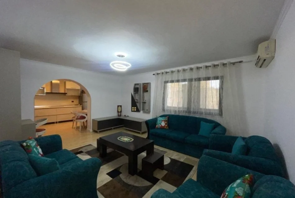 Tirane, shitet apartament 2+1+Aneks+Ballkon Kati 3, 100 m² 197.000 € (Tek Shkolla e Baletit)