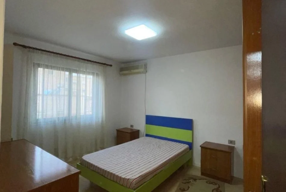 Tirane, shitet apartament 2+1+Aneks+Ballkon Kati 3, 100 m² 197.000 € (Tek Shkolla e Baletit)