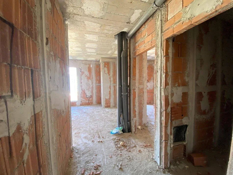 Shitet apartament 1+1