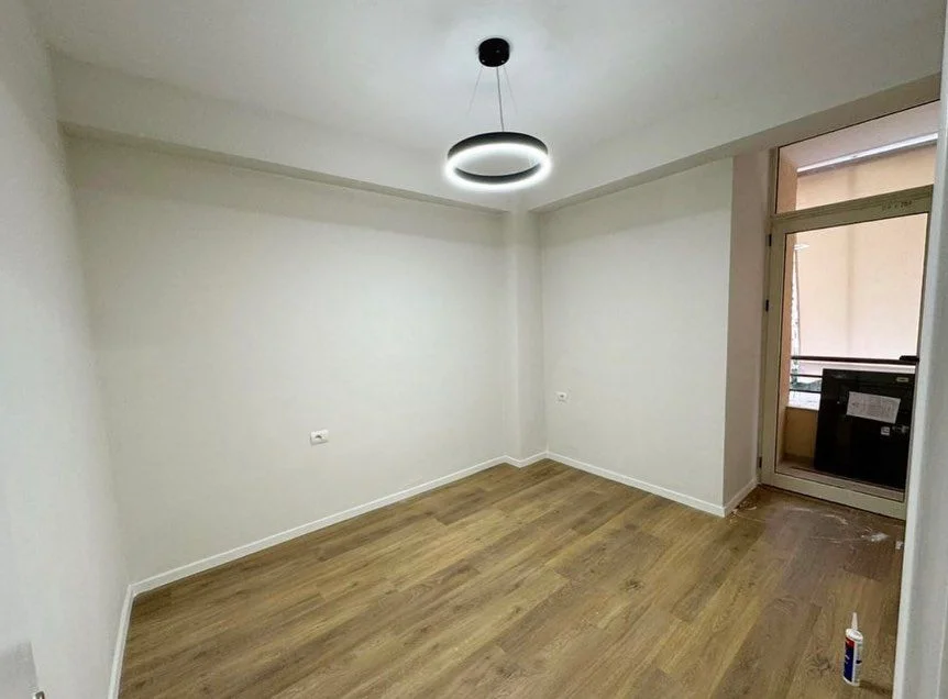 Shitet  Apartament 1+1