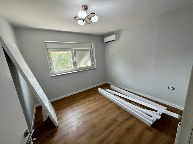 Tirane, shes apartament 1+1 Kati 5, 78 m² 143.000  (TEK MOZAIKU)