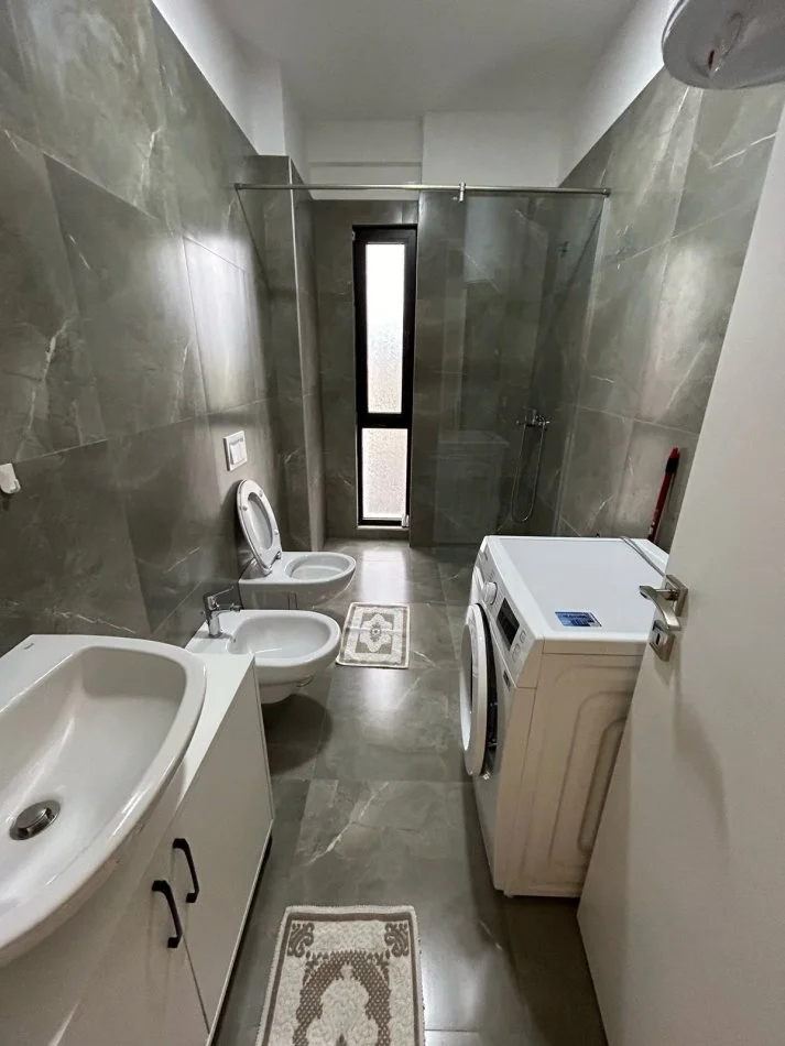 Jepet me qera apartament 2+1+Parking