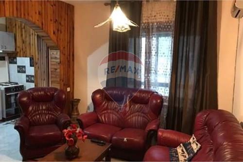 Tirane, jepet me qera apartament 1+1+Ballkon Kati 2, 70 m² 400 € (Medreseja)