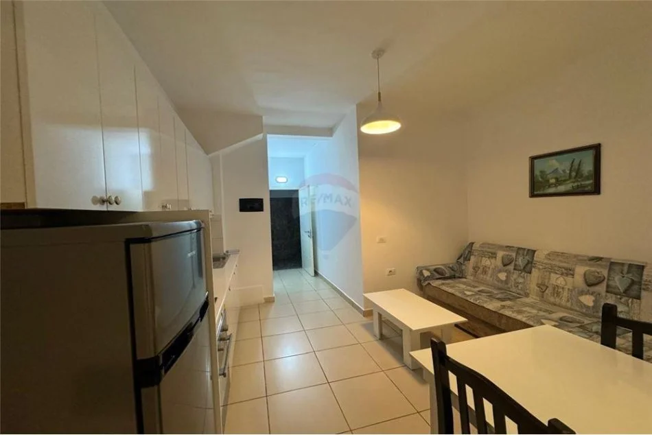 Tirane, jepet me qera apartament 1+1+Ballkon Kati 0, 48 m² 350 € (Kodra e Diellit)