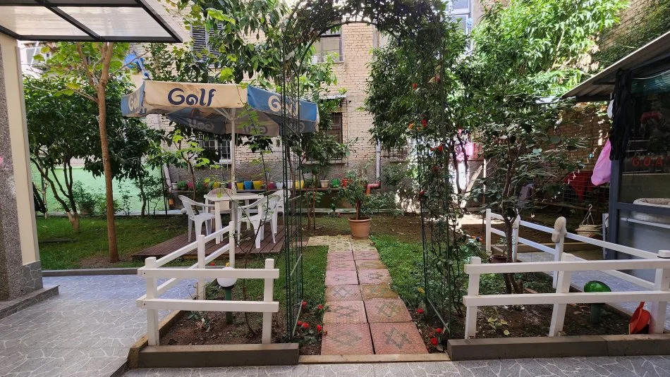 Tirane, jepet me qera apartament 1+1 Kati 2, 70 m² 500 € (Rruga e Elbasanit)