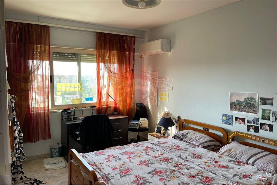 Tirane, jepet me qera apartament 2+1+Ballkon Kati 8, 114 m² 600 € (don bosko)