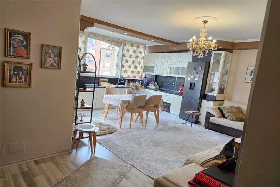 Tirane, shitet apartament 3+1+Ballkon Kati 3, 110 m² 195.000 € (Mihal Grameno)