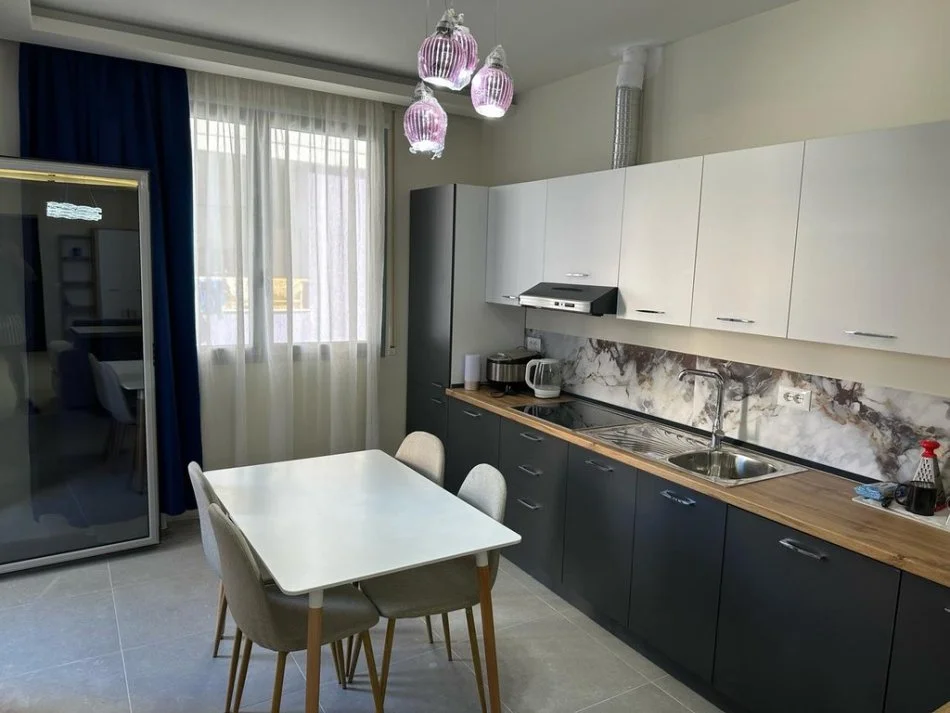Vlore, jepet me qera apartament 1+1 Kati 2, 67 m² 450 € 