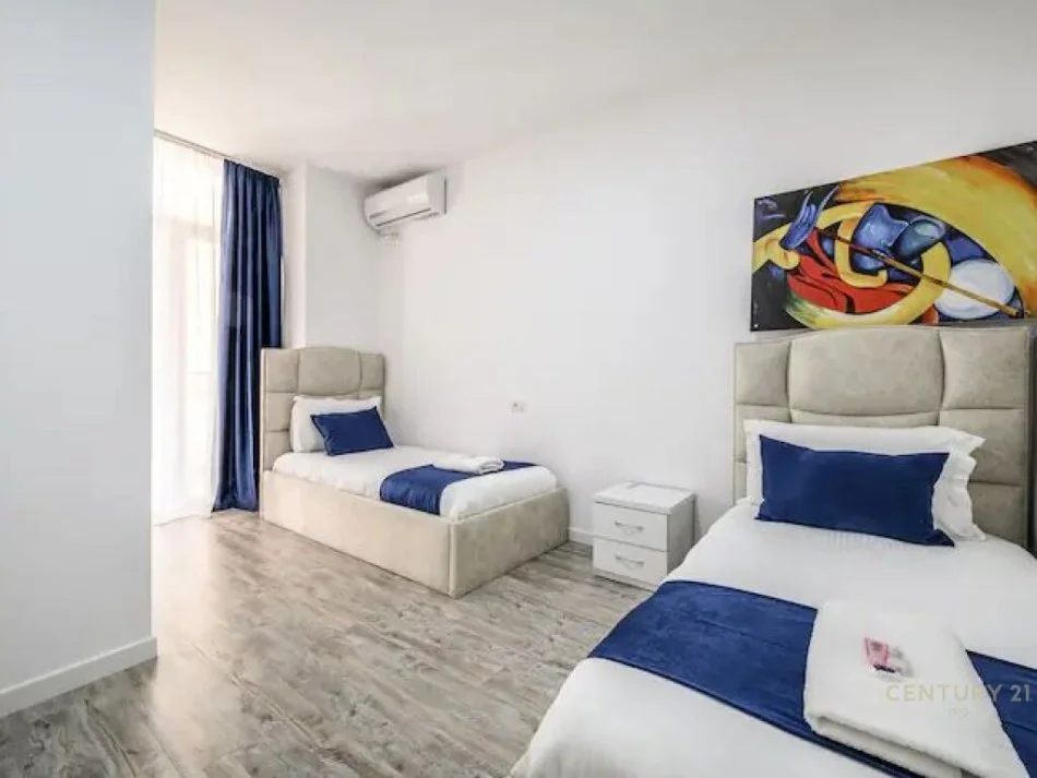 Tirane, jepet me qera apartament 2+1 Kati 2, 80 m² 850 € 