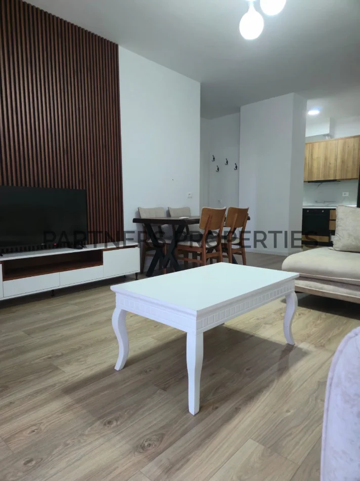 Tirane, jepet me qera apartament 1+1 Kati 2, 70 m² 500 € (astir oslo bar)