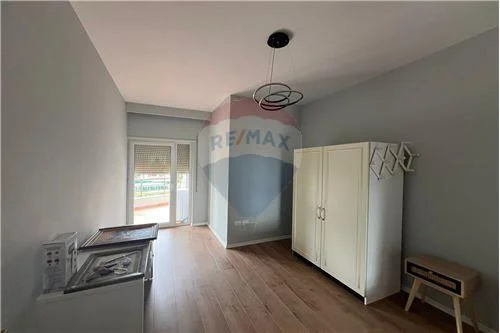 Tirane, jepet me qera apartament 2+1+Ballkon Kati 6, 135 m² 900 € (donbosko)