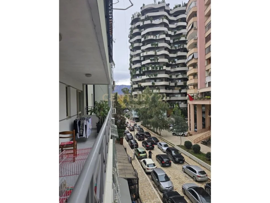 Tirane, shitet apartament 2+1 Kati 4, 125 m² 365.000 € (Rruga Elbasanit)