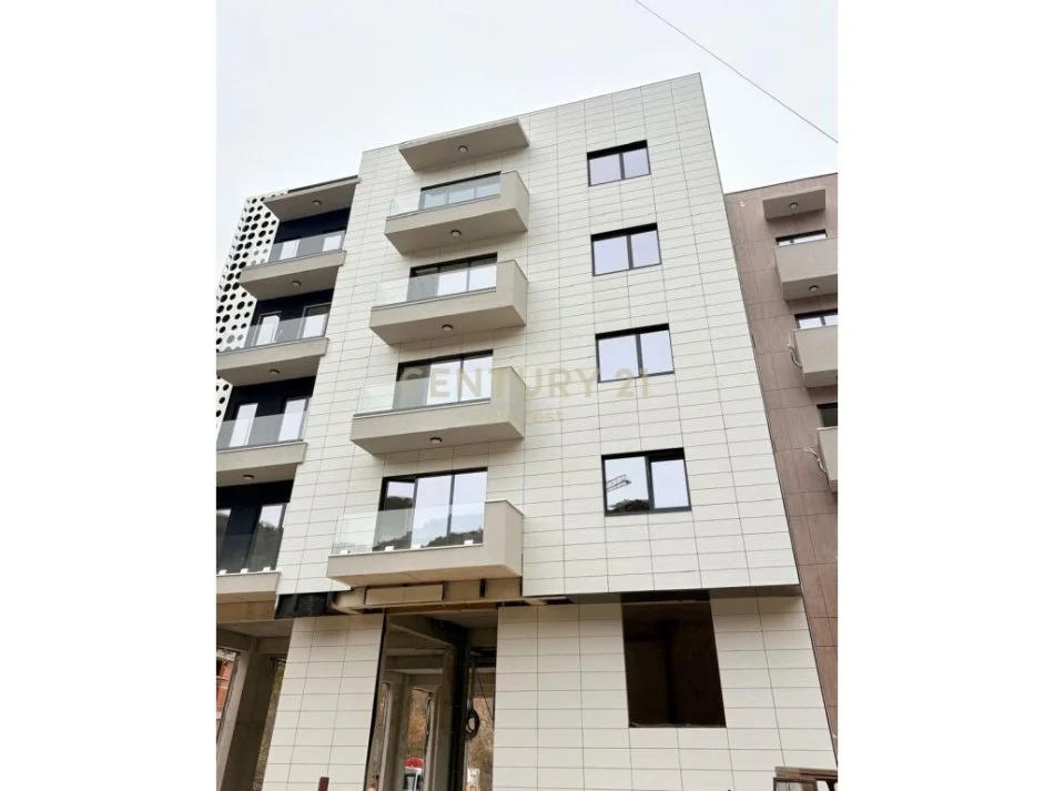 Tirane, shitet apartament 1+1 Kati 4, 81 m² 162.380 € (Rruga "Hamdi Garunja" Tirana, Albania)