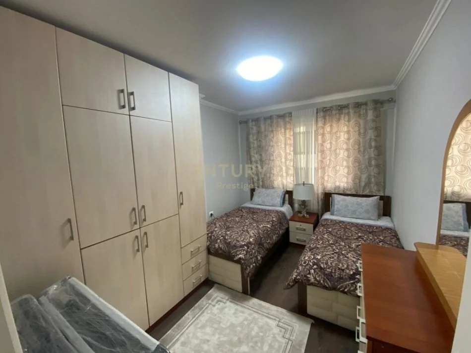 Tirane, shitet apartament 2+1 Kati 4, 110 m² 280.000 € (Selvia, Rruga e Dibrës)