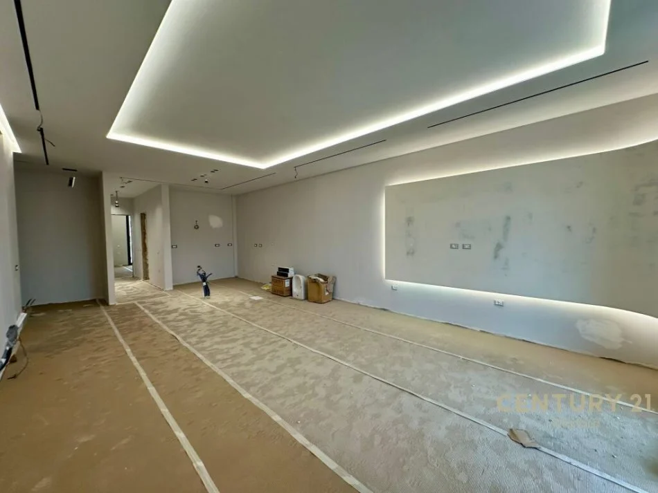 Tirane, shitet 2+1 Kati 9, 145 m² 600.000 € (Tirana, Albania)