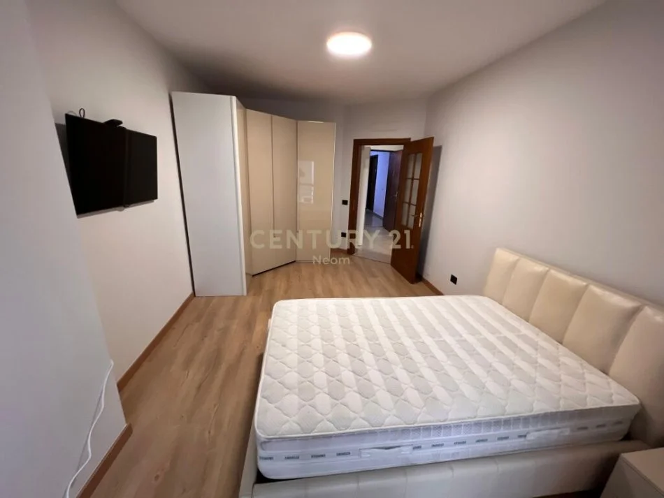 Tirane, shes apartament 3+1 Kati 2, 140 m² 245.000 € 