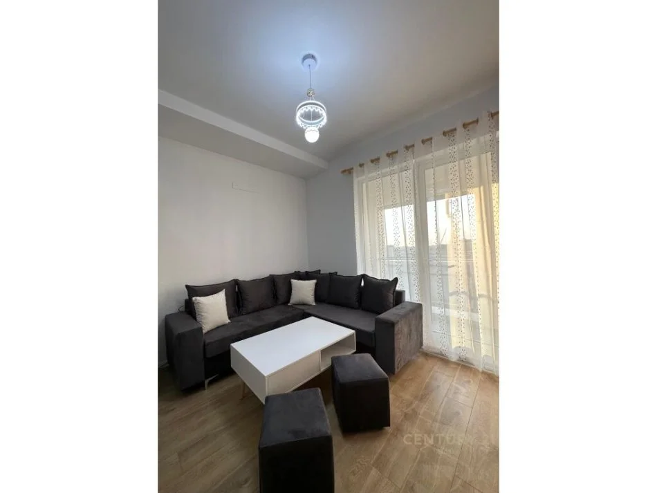 Tirane, shes apartament 1+1 Kati 5, 53 m² 99.000 € 