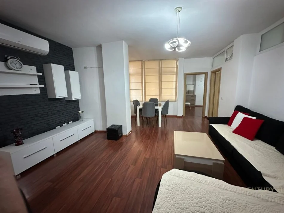 Tirane, shes apartament 3+1 Kati 2, 110 m² 250.000 € 
