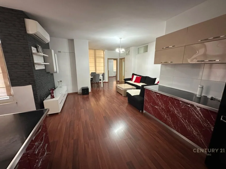 Tirane, shes apartament 3+1 Kati 2, 110 m² 250.000 € 