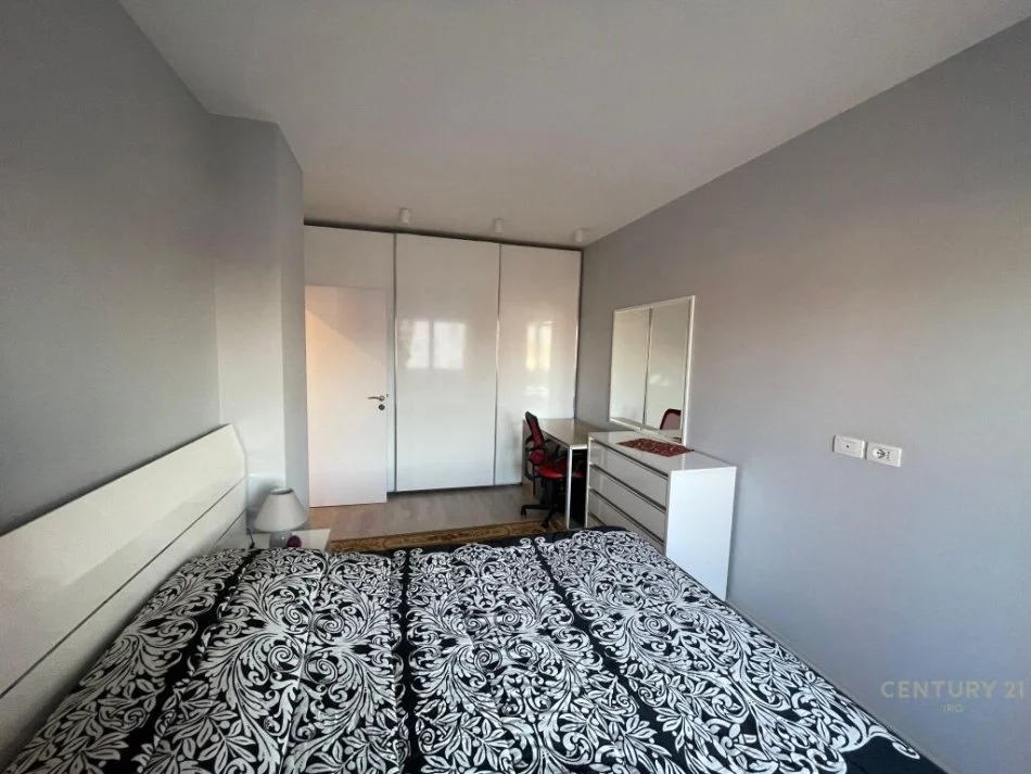 Tirane, jepet me qera apartament 2+1 Kati 10, 80 m² 650 € (kompleksi Magnet)