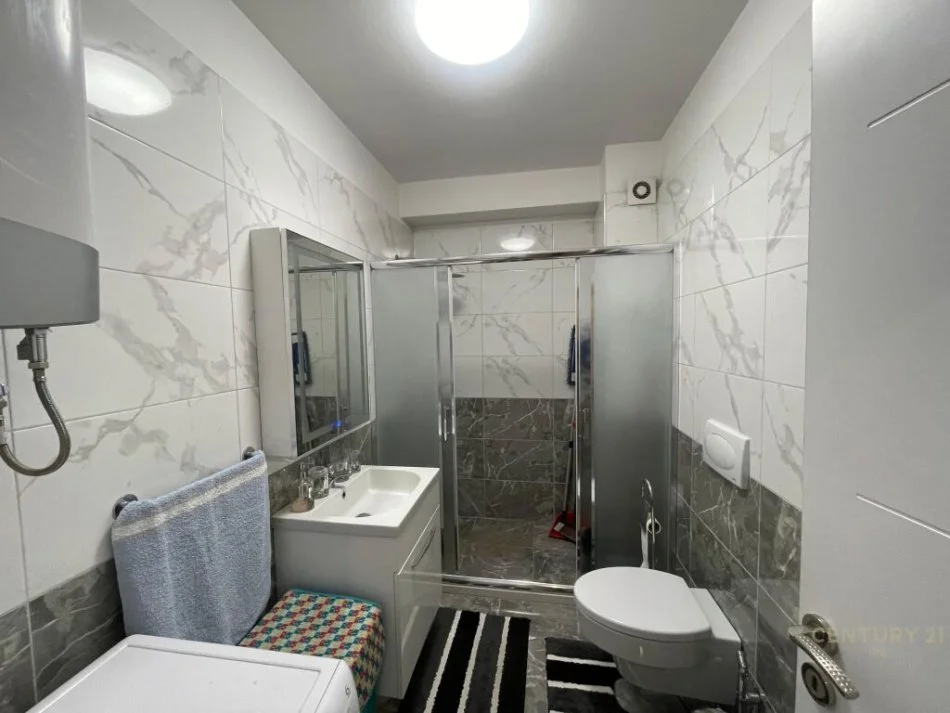 Tirane, jepet me qera apartament 2+1 Kati 10, 80 m² 650 € (kompleksi Magnet)