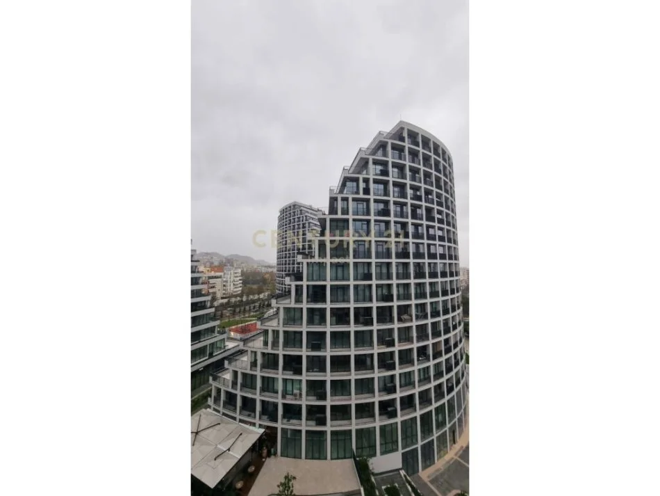 Tirane, jepet me qera apartament 3+1 Kati 7, 232 m² 3.000 € (Lake View Residences Tirana, Albania)